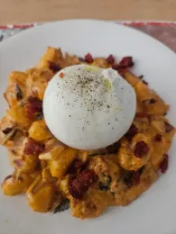Gnocchis à la crème de chorizo & burrata