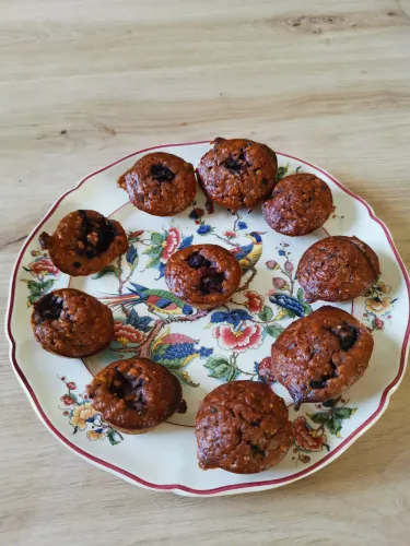 Muffins aux flocons d'avoine et mûres moelleux et énergétiques