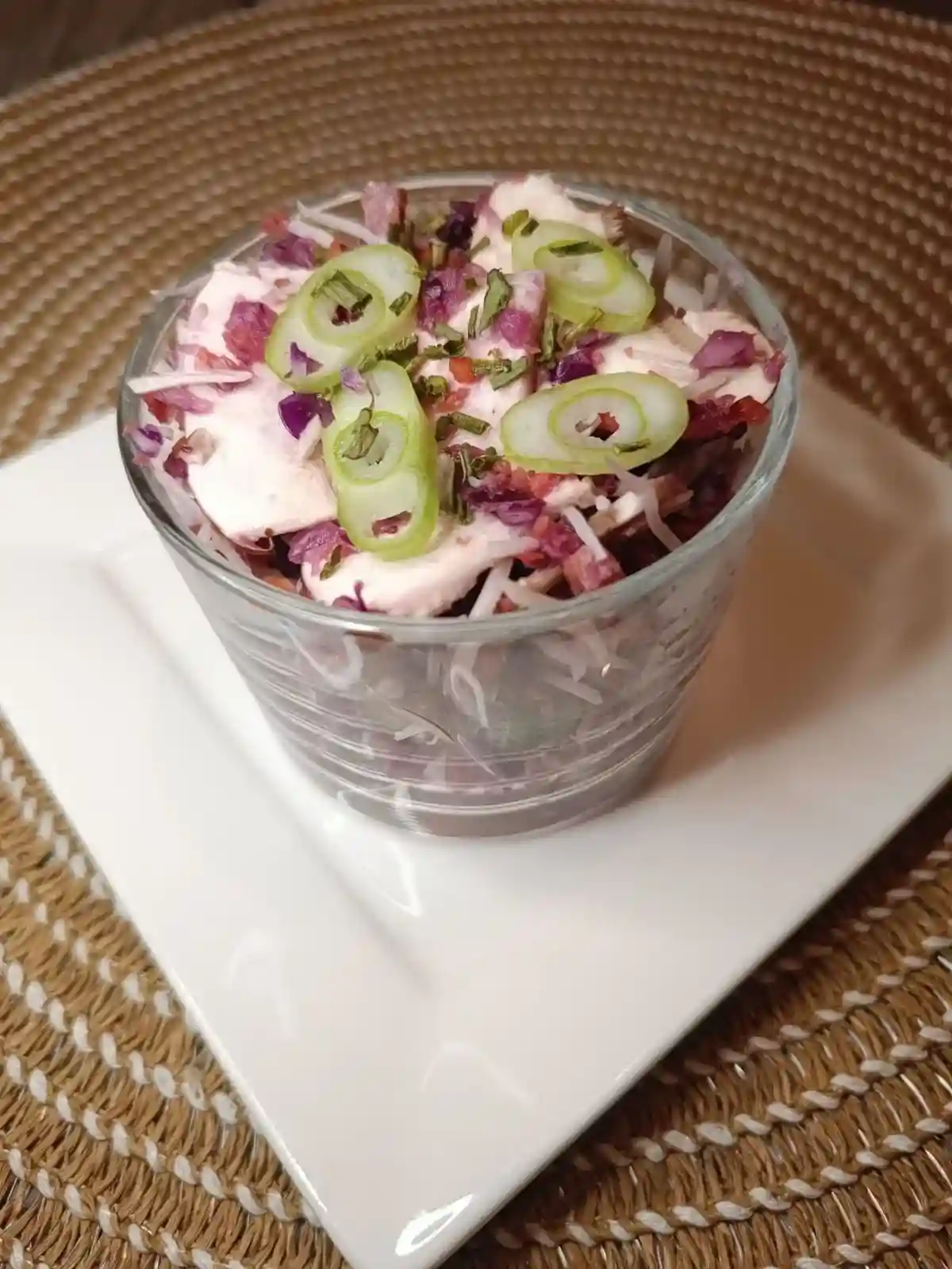 Salade de chou rouge, champignons et lardons à la vinaigrette passion