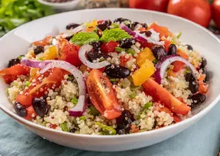 Salade de quinoa aux haricots noirs