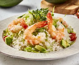 Salade de riz aux crevettes et avocat